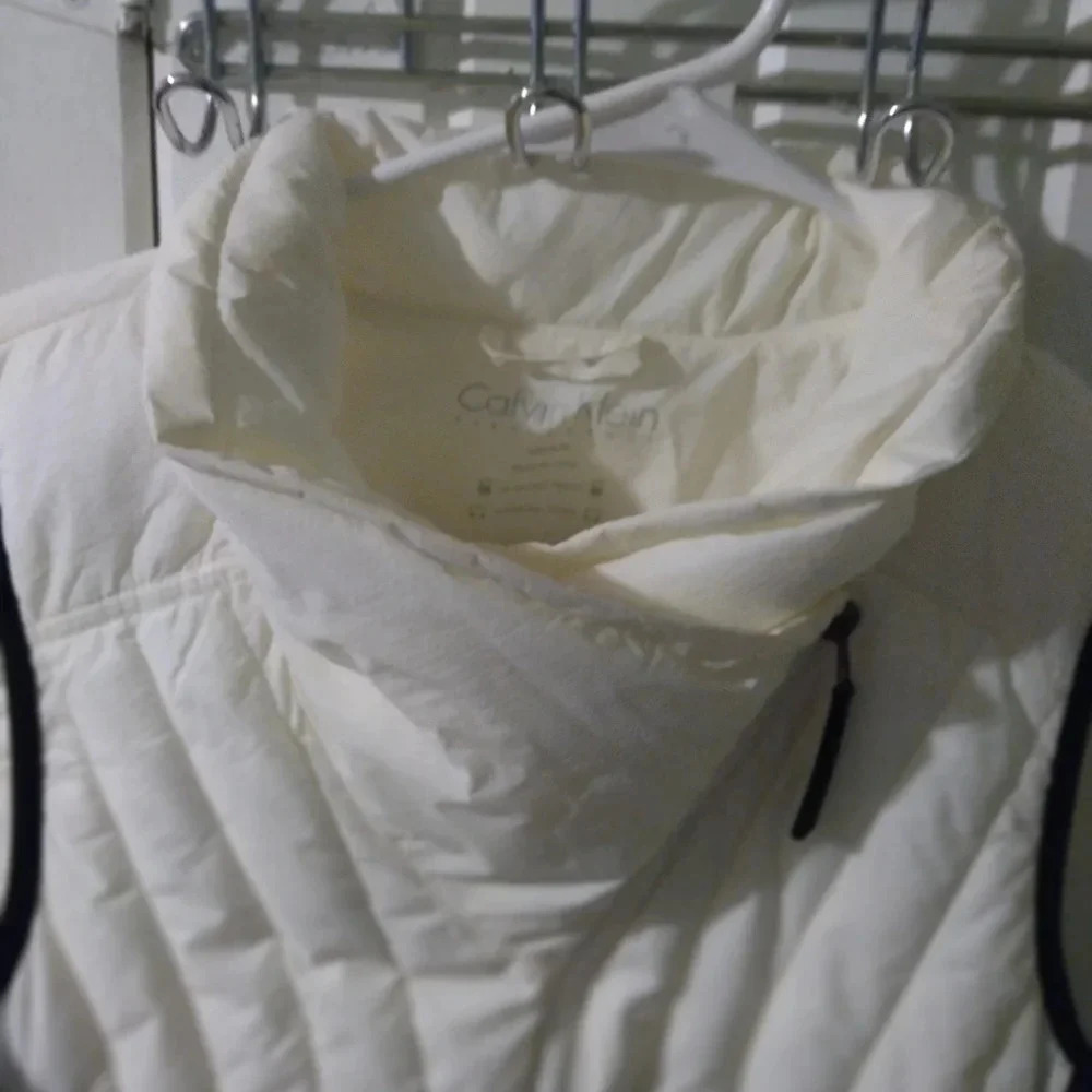 Calvin Klein Performance Vest-Medium Like New - image 3